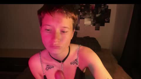 Snapshot of sandraa_a chatting on September 28, 7:01 pm sandraa_a online show from September 28, 7:01 pm