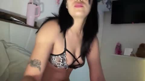 SANDRABREEZE online show from May 16, 5:48 am