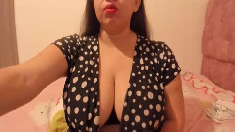 sandraclarkx69 online show from May 25, 12:22 pm