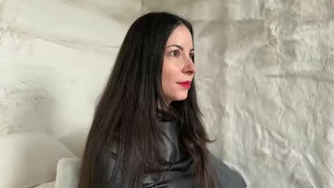 Sandra Schonherz online show from February 18, 8:27 am