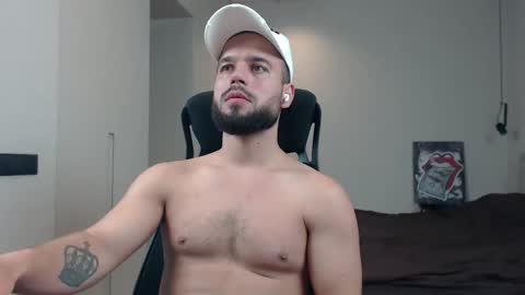 DeAlex online show from December 4, 9:03 pm