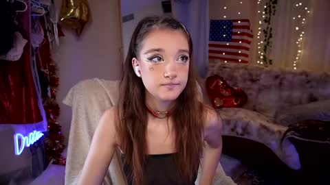 Sandy Nekochan online show from September 9, 7:30 am