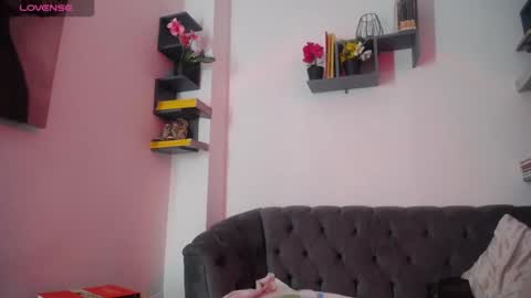 sandy online show from June 1, 12:28 pm