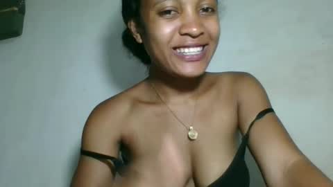 sanelie09 online show from February 7, 8:23 pm