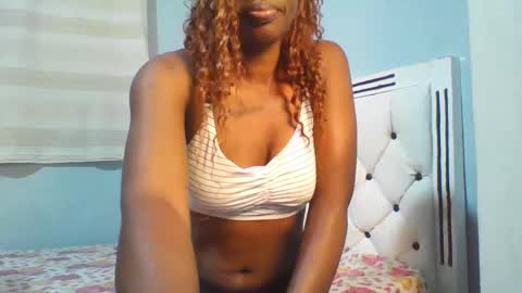 Snapshot of sanora_baby chatting on October 22, 3:10 am Sanora online show from October 22, 3:10 am