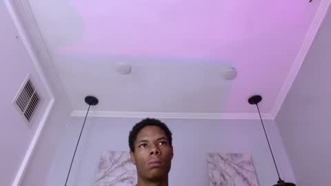 Santiiiiii  online show from March 20, 9:09 pm