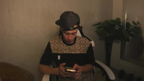 Julius Novachrono  online show from September 14, 4:37 am