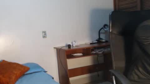 santiexxx online show from December 1, 1:25 am