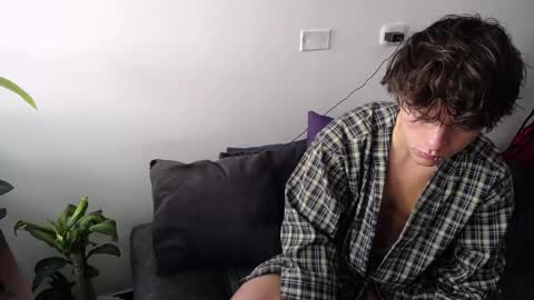 Santii online show from February 6, 1:21 pm