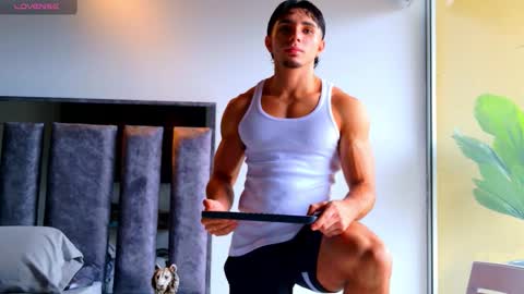 Santiago Seans online show from February 10, 3:15 pm