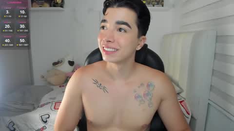 Mr. Santiago online show from May 19, 1:40 pm