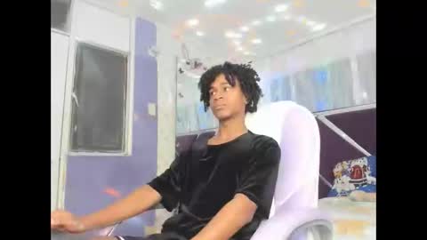 santy online show from January 15, 1:03 am