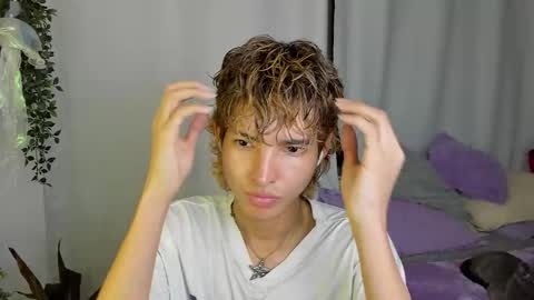 Snapshot of santy_kitty chatting on October 4, 2:31 am kitty online show from October 4, 2:31 am