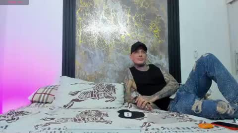 santy_of1 online show from June 14, 2:00 am