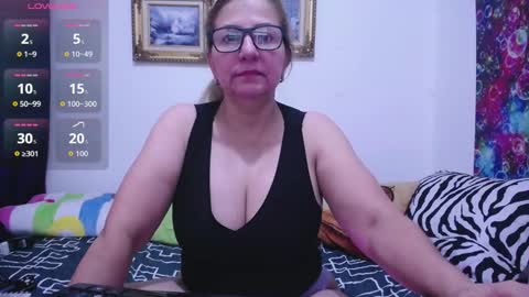 sara online show from November 5, 11:18 pm