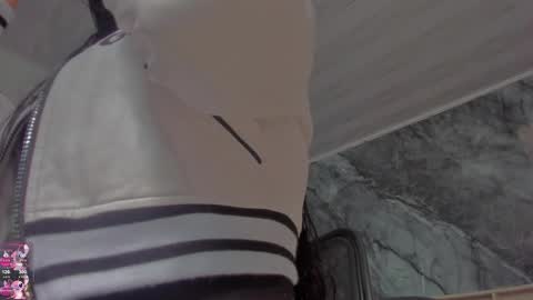 sara allenx online show from January 17, 7:33 pm