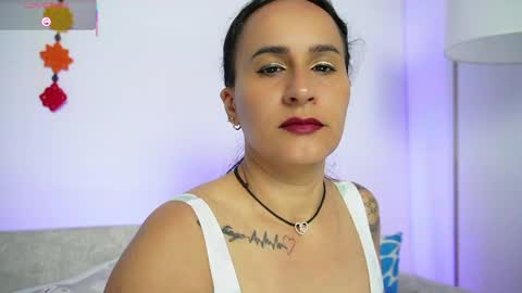   online show from March 6, 12:04 pm