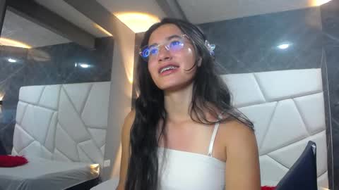 Sara online show from May 10, 12:44 pm