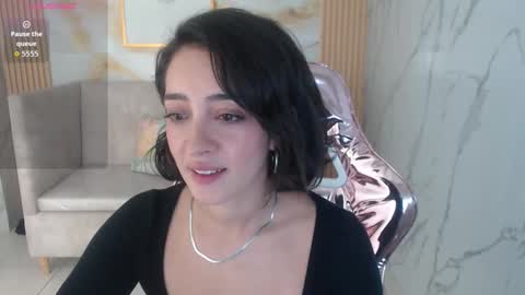 Sara  online show from October 20, 2:33 pm