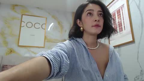 Sara  online show from September 16, 1:35 pm