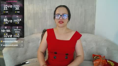 Sara   online show from April 17, 11:50 pm