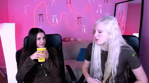 Sara online show from March 21, 11:59 am