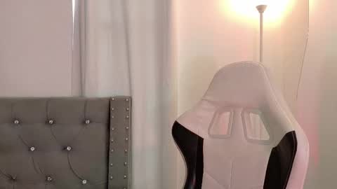 Sara online show from March 24, 8:37 pm