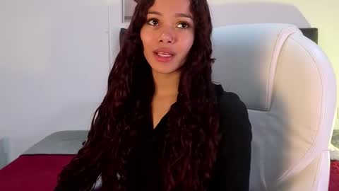 sara  online show from September 17, 4:10 pm