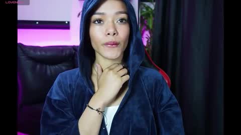 sara  online show from January 19, 1:10 pm