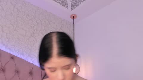 Sara  online show from June 27, 7:09 pm