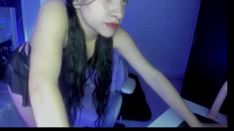 saraa_li online show from September 26, 3:36 am