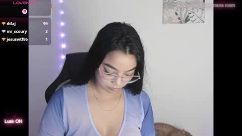 saraa rouss online show from November 14, 7:10 am