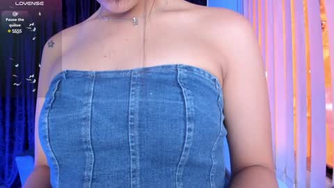 Sara online show from February 3, 8:13 pm