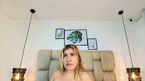 sarablonde_t online show from June 27, 5:19 pm