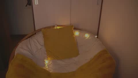 Sarah online show from April 25, 3:41 am