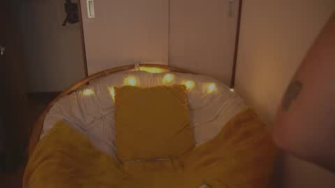 Sarah online show from April 24, 3:08 am