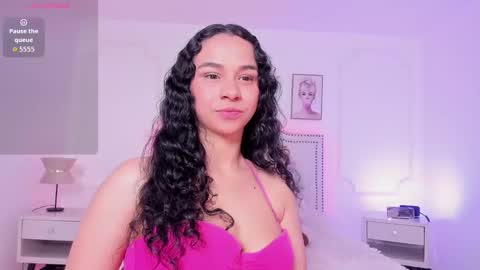 sarah_ortizz online show from September 9, 3:01 pm