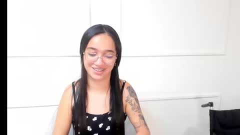 Sarah online show from March 12, 10:35 pm