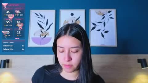 Sarah online show from November 10, 8:00 pm