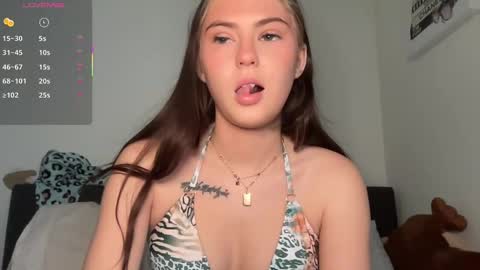 SarahxOliver online show from November 12, 3:14 pm