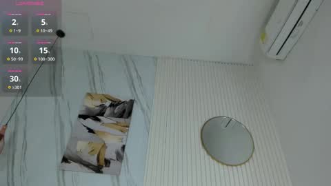 Sara Lewis online show from February 22, 11:35 am