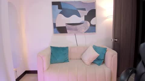 I am Sara  online show from October 13, 2:13 am