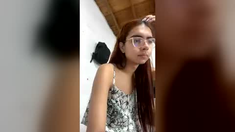sarasaenz999 online show from July 1, 5:38 am