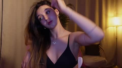 Shara online show from February 20, 3:19 pm