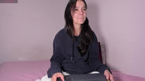 Sara   online show from February 12, 1:09 am