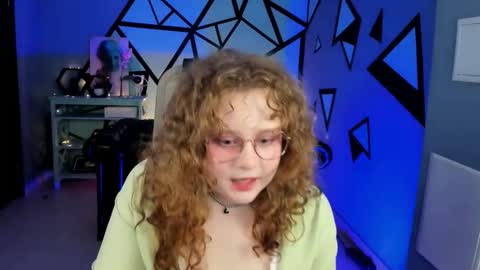 Sara online show from April 4, 12:56 pm