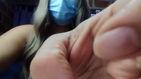 Snapshot of saray_mixx chatting on October 29, 6:59 am saray_mixx online show from October 29, 6:59 am