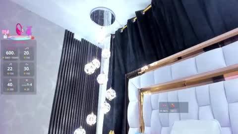 Snapshot of sarayroyse chatting on September 19, 7:39 pm Saray online show from September 19, 7:39 pm