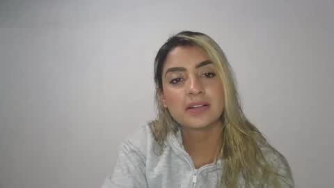 sarissmunera online show from February 22, 4:29 am