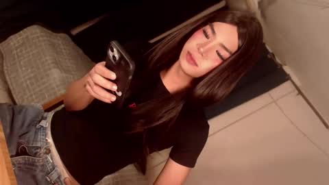 Sasha online show from April 6, 5:03 pm